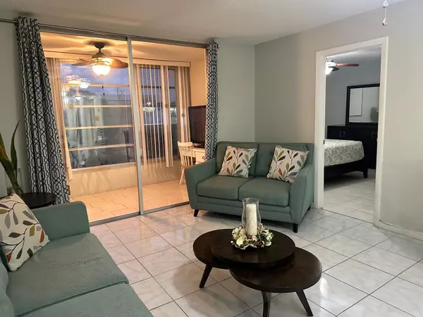Sunrise, FL 33322,8051 N Sunrise Lakes DR 202