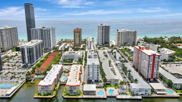 3113 S Ocean DR 504, Hallandale Beach, FL 33009