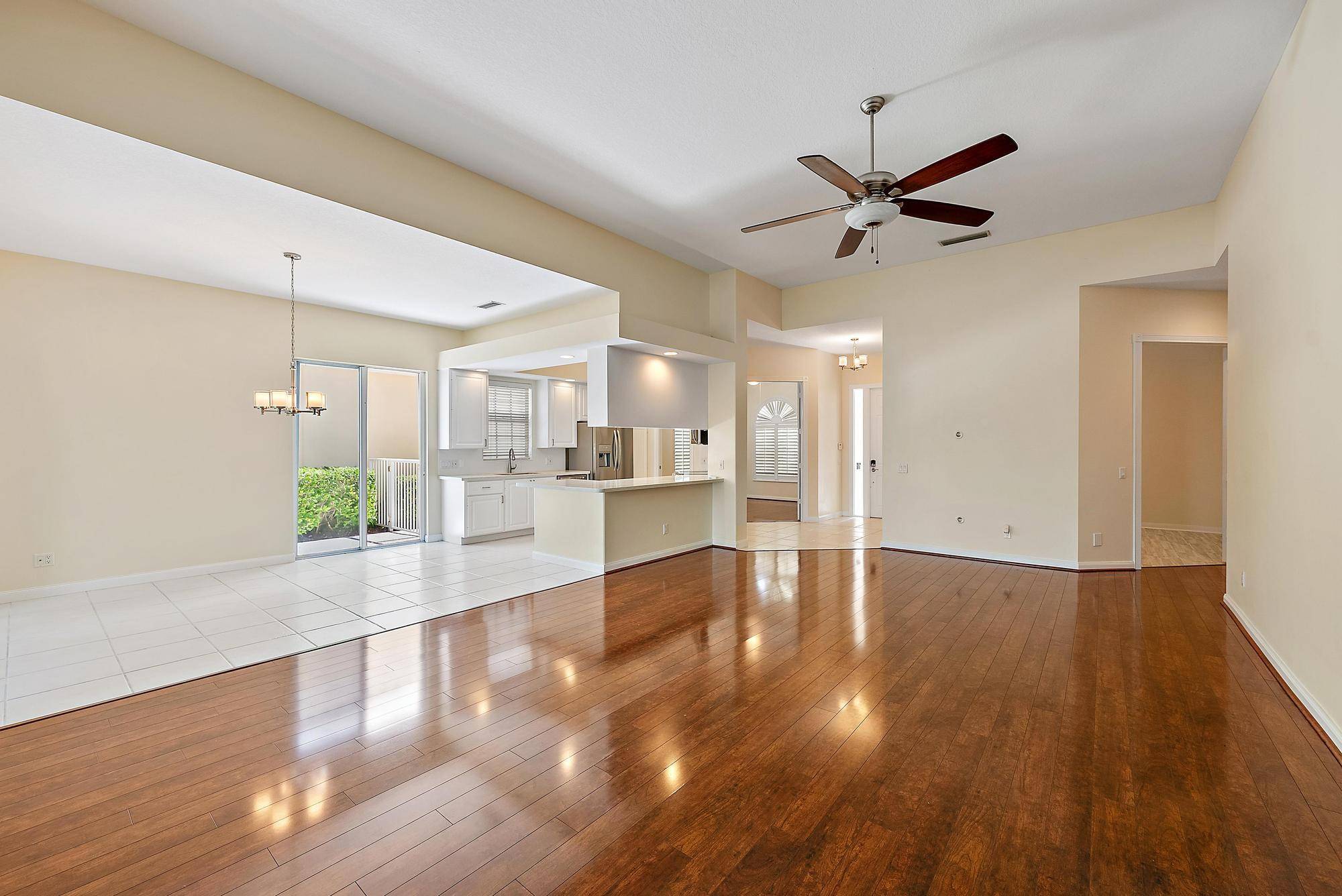 Palm Beach Gardens, FL 33412,8875 Oldham WAY
