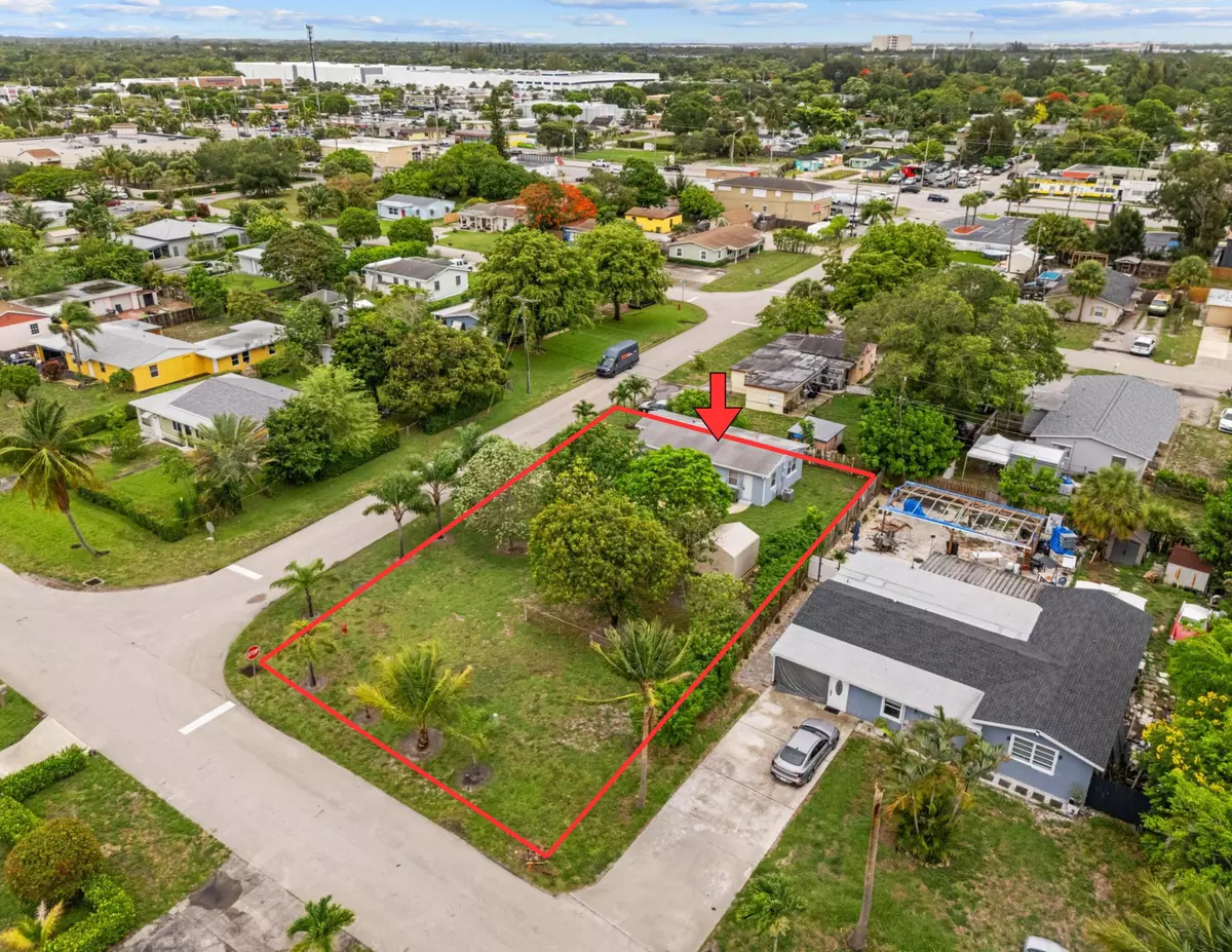 Palm Springs, FL 33406,1858 Muskogee RD