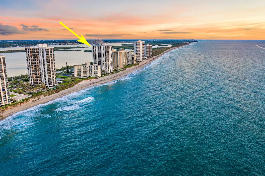 5420 N Ocean DR 903, Singer Island, FL 33404