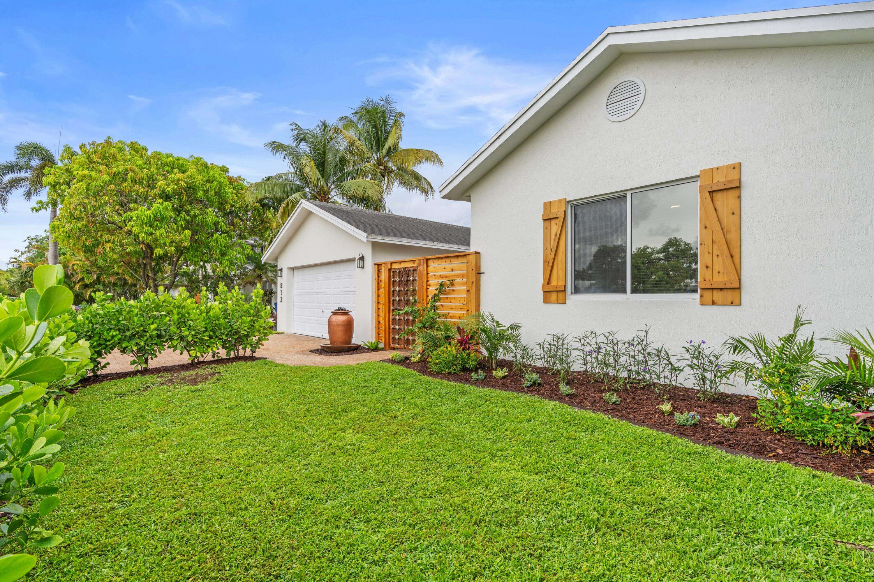 Wilton Manors, FL 33311,812 NW 26th ST