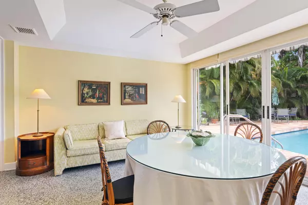 Palm Beach, FL 33480,353 Seaspray AVE