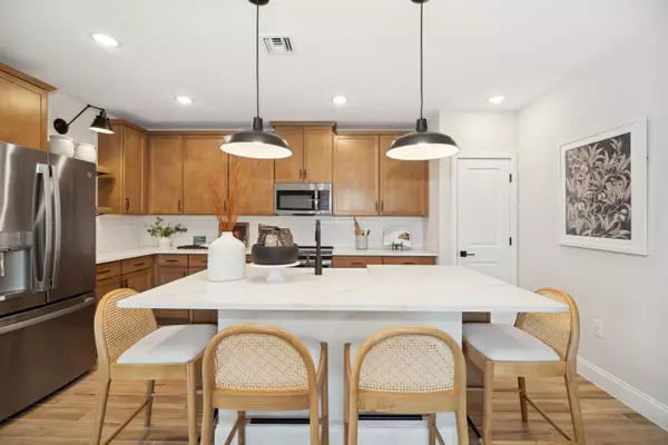 Port Saint Lucie, FL 34953,517 SW Halden AVE 29