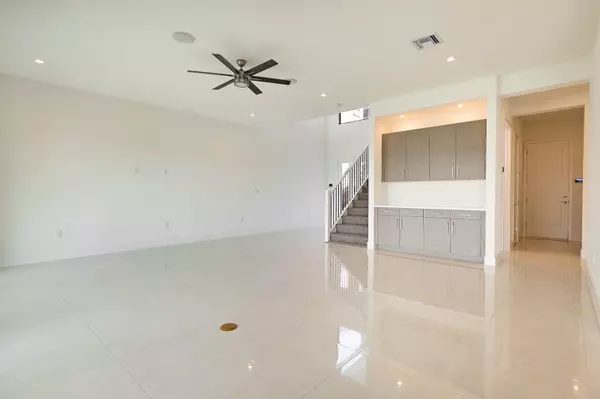 Boca Raton, FL 33496,8068 Laurel Falls DR