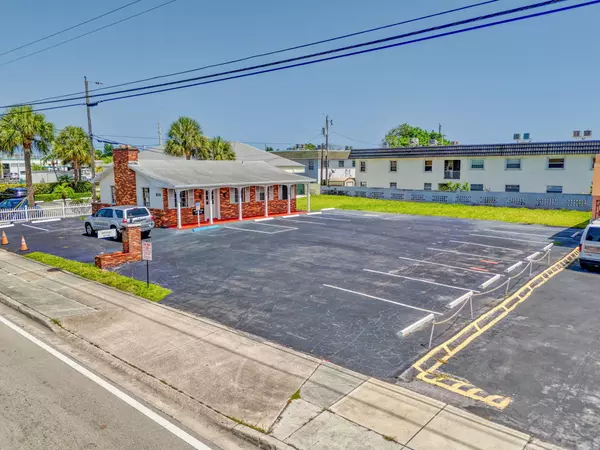 Lake Park, FL 33408,610 Northlake BLVD