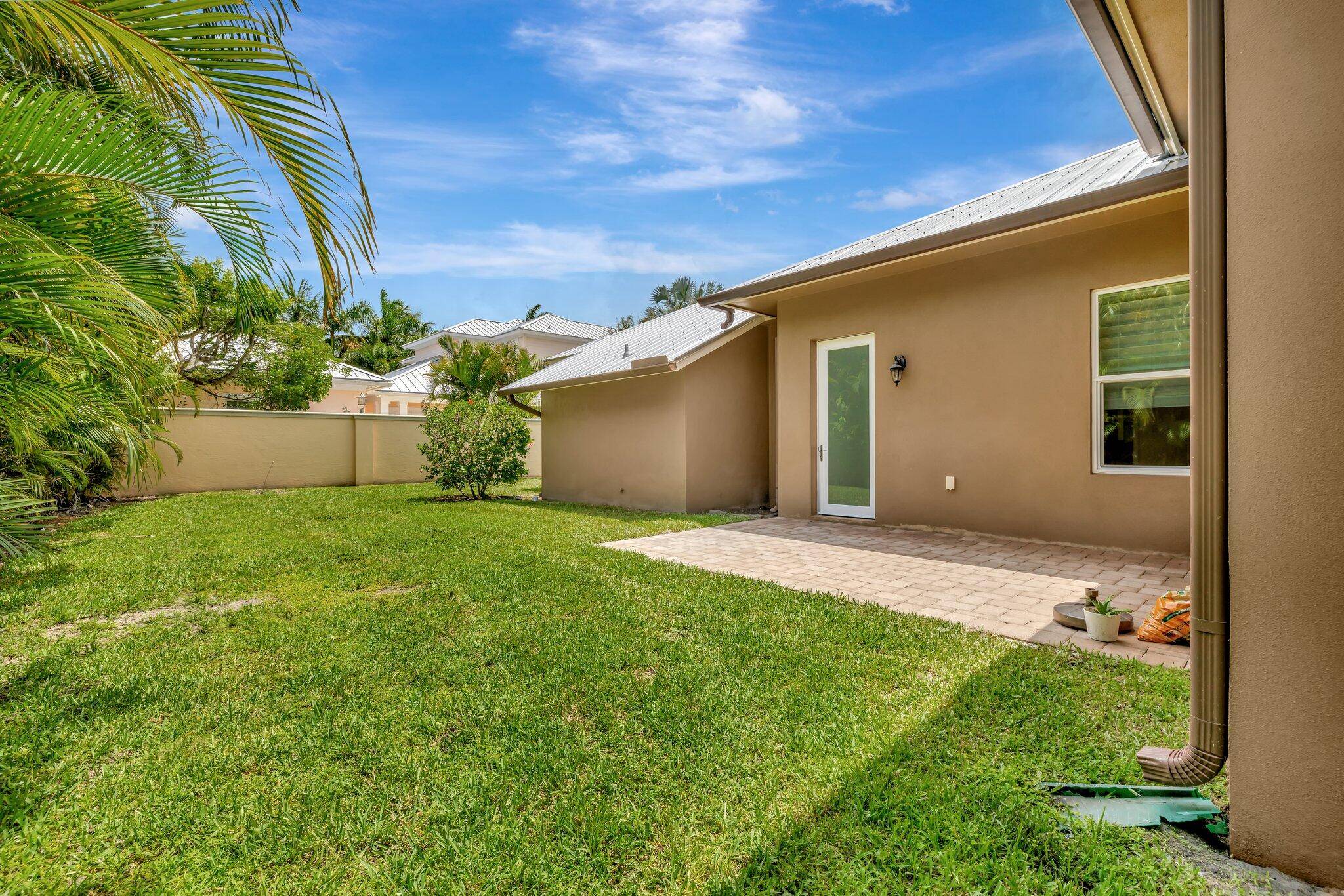 Stuart, FL 34996,311 SE Cardinal WAY