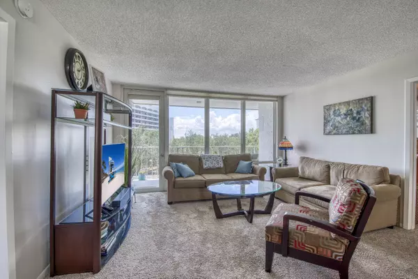 North Palm Beach, FL 33408,336 Golfview RD 518