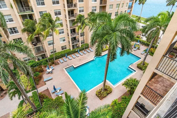 West Palm Beach, FL 33407,1801 N Flagler DR 705