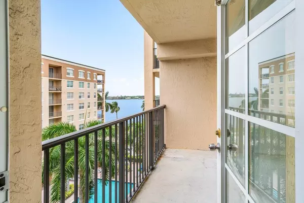 West Palm Beach, FL 33407,1801 N Flagler DR 705