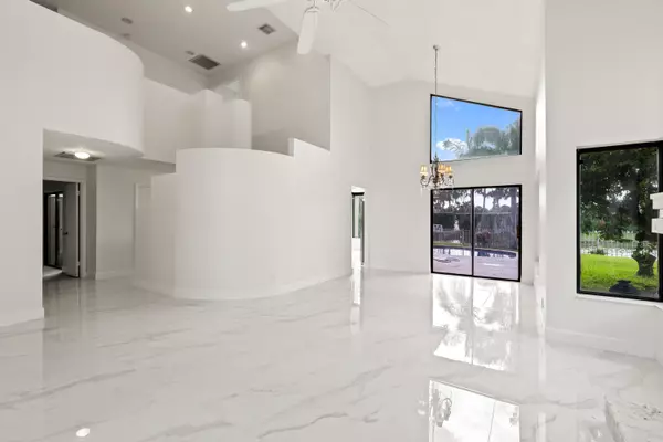 Boca Raton, FL 33428,10535 Santa Laguna DR