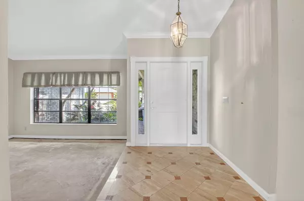 Boca Raton, FL 33487,17315 Lake Park RD