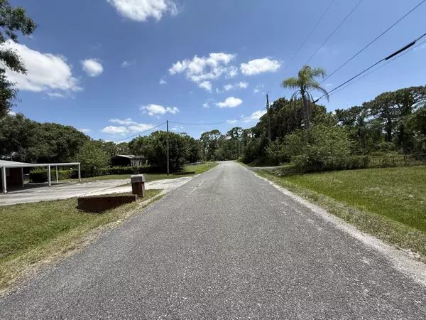 Fort Pierce, FL 34945,111 Berger RD