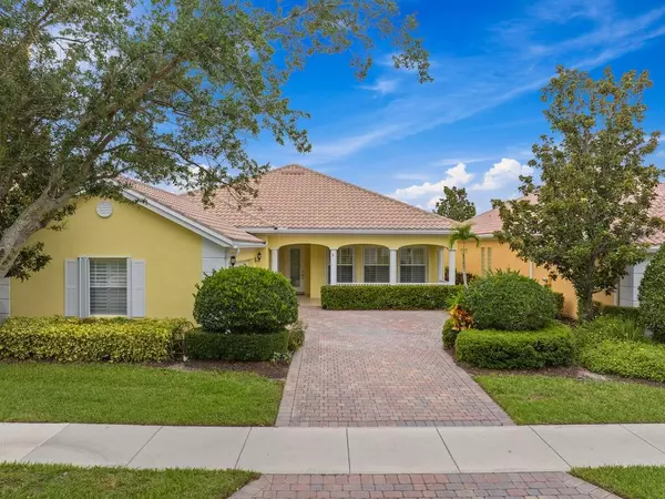 Vero Beach, FL 32967,5422 Barbados SQ