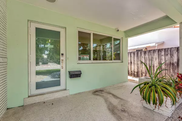 Hollywood, FL 33019,1246 Johnson ST