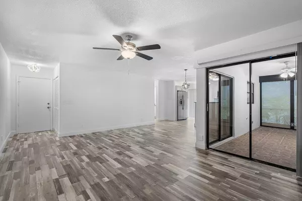 Greenacres, FL 33463,6127 Elsinore CIR