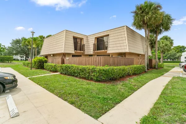 West Palm Beach, FL 33409,5205 52nd WAY