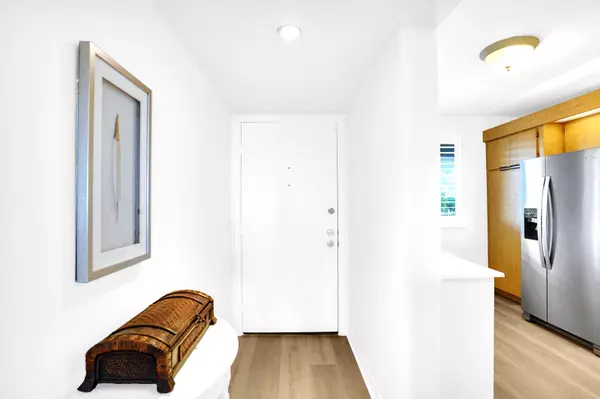 West Palm Beach, FL 33409,2601 Village BLVD 404