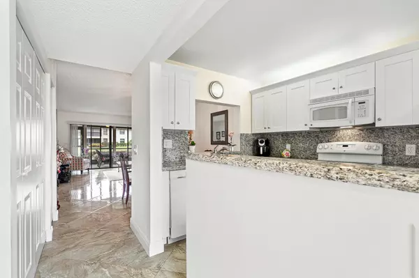 Greenacres, FL 33467,3337 Perimeter DR 1413