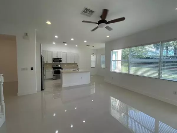 Royal Palm Beach, FL 33411,2955 Bellarosa CIR