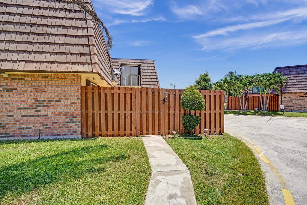 Palm Springs, FL 33461,973 Springdale CIR 97-C