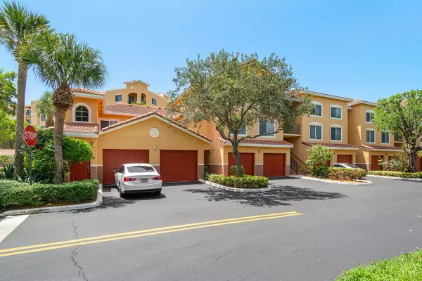 Hypoluxo, FL 33462,700 Scotia 205 DR 205