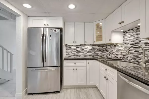 Boca Raton, FL 33431,4731 NW 2nd AVE 406