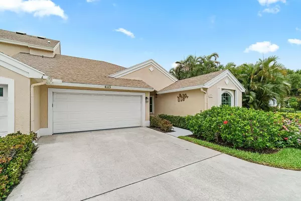 137 N Lakeshore DR, Hypoluxo, FL 33462