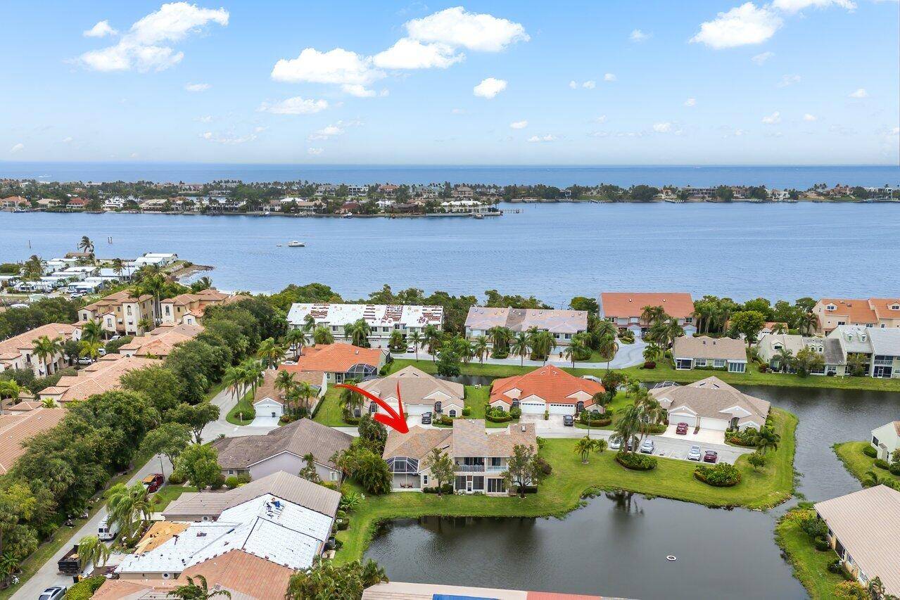 Hypoluxo, FL 33462,137 N Lakeshore DR