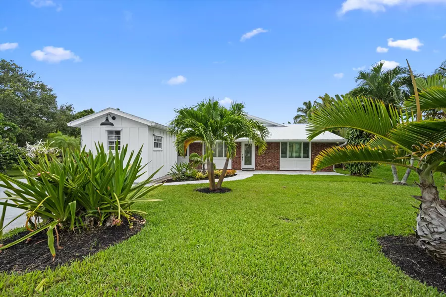 1567 NE Sottong AVE, Jensen Beach, FL 34957