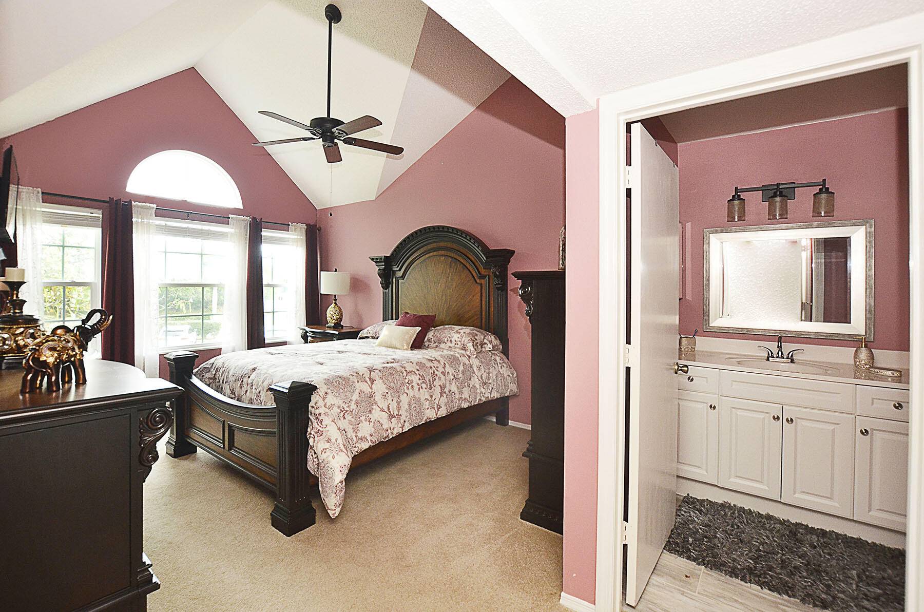 Vero Beach, FL 32966,1975 Westminster CIR 4