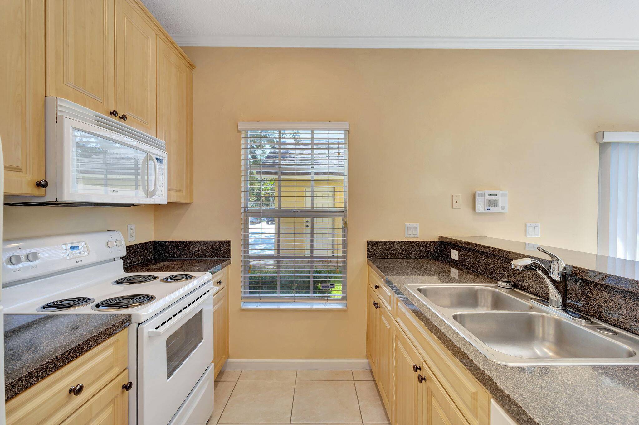 Wellington, FL 33414,14022 Wellington TRCE