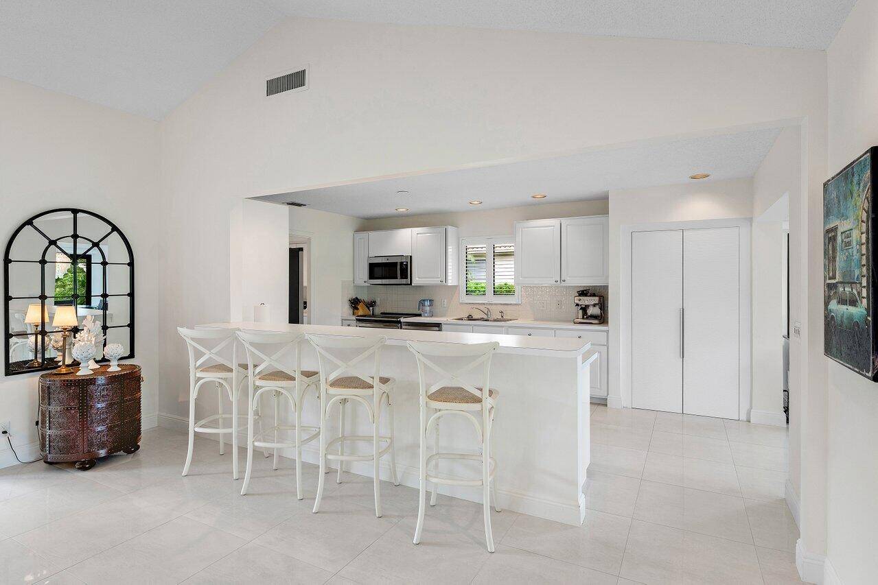 Boynton Beach, FL 33436,4483 Meadowlark LN