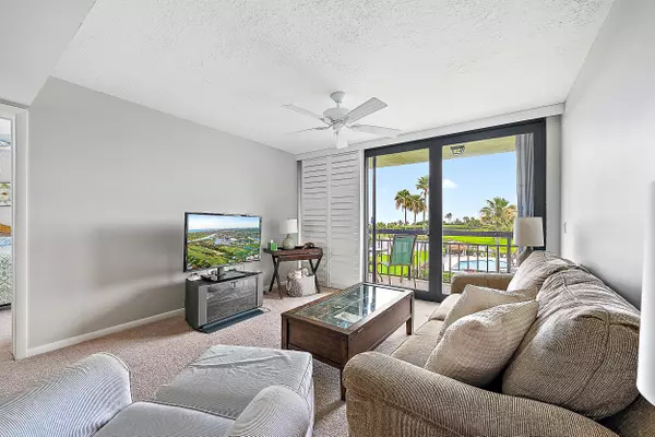 Jupiter, FL 33477,301 S Seas DR 305