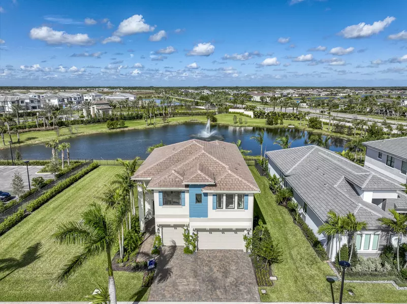 13115 Florida Crane DR, Palm Beach Gardens, FL 33412