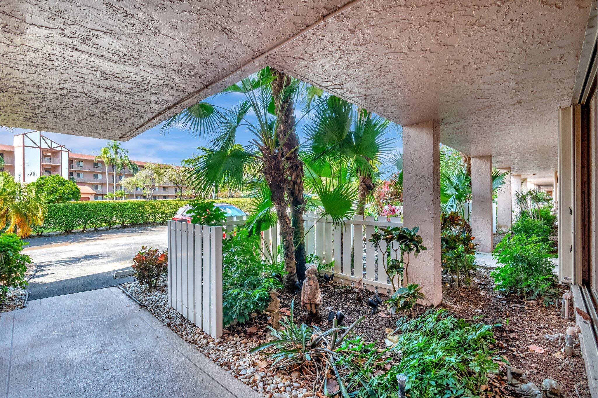 Delray Beach, FL 33446,7280 Amberly LN 110