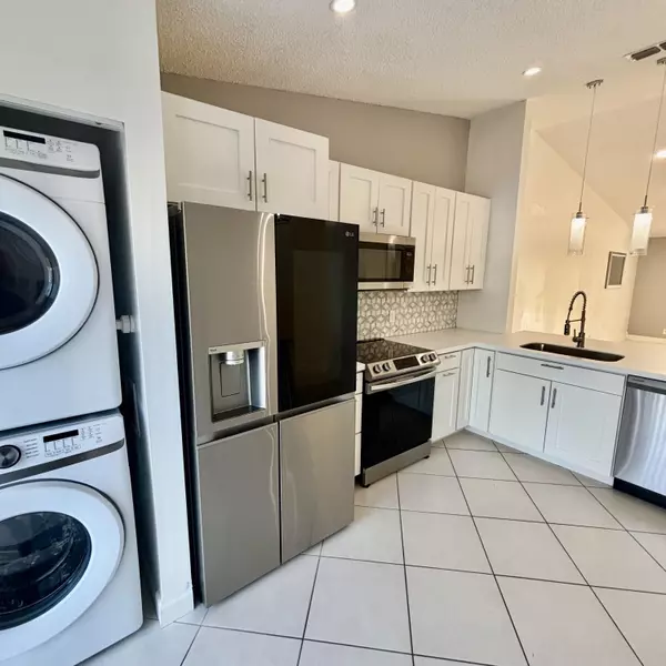 Greenacres, FL 33415,727 Sunny Pine Way WAY H