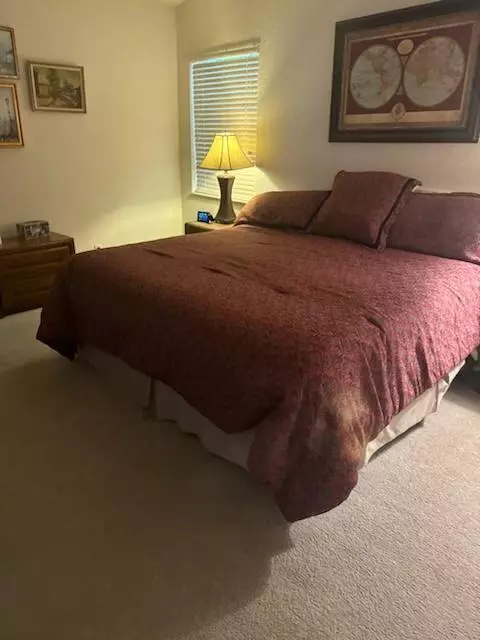 Boynton Beach, FL 33437,6037 Rossmoor Lakes CT