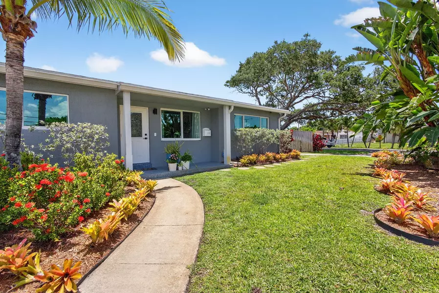 2476 S Florida Mango RD, West Palm Beach, FL 33406