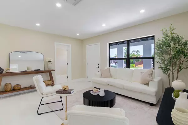 Oakland Park, FL 33334,5409 NE 4th AVE