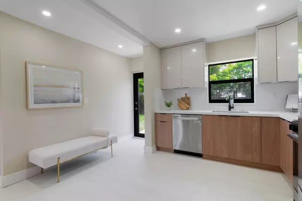 Oakland Park, FL 33334,5409 NE 4th AVE