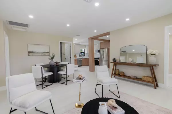 Oakland Park, FL 33334,5409 NE 4th AVE