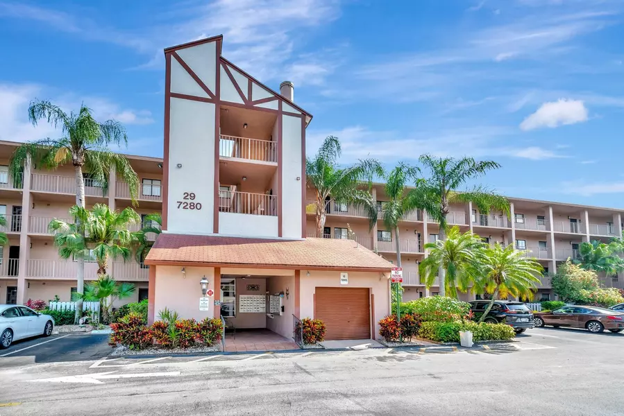 7280 Amberly LN 110, Delray Beach, FL 33446