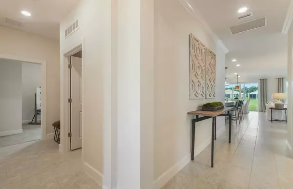 Lake Worth, FL 33467,9175 Cape Honey Bee LN Mystique 16