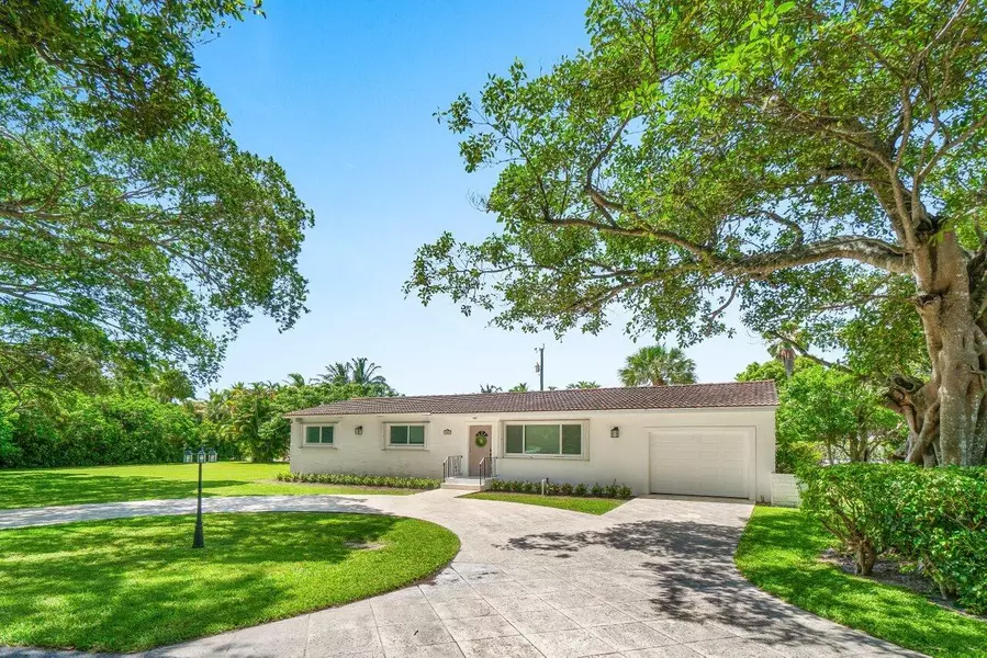 809 S Atlantic DR, Lantana, FL 33462