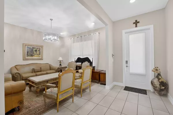 Coconut Creek, FL 33073,4652 Saxon RD