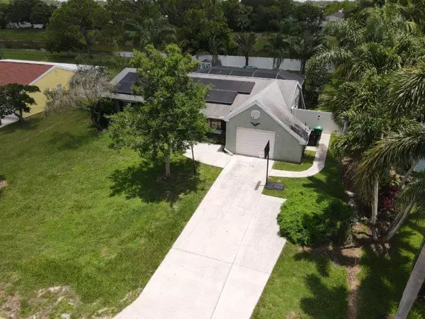 Port Saint Lucie, FL 34953,679 SW Belmont CIR