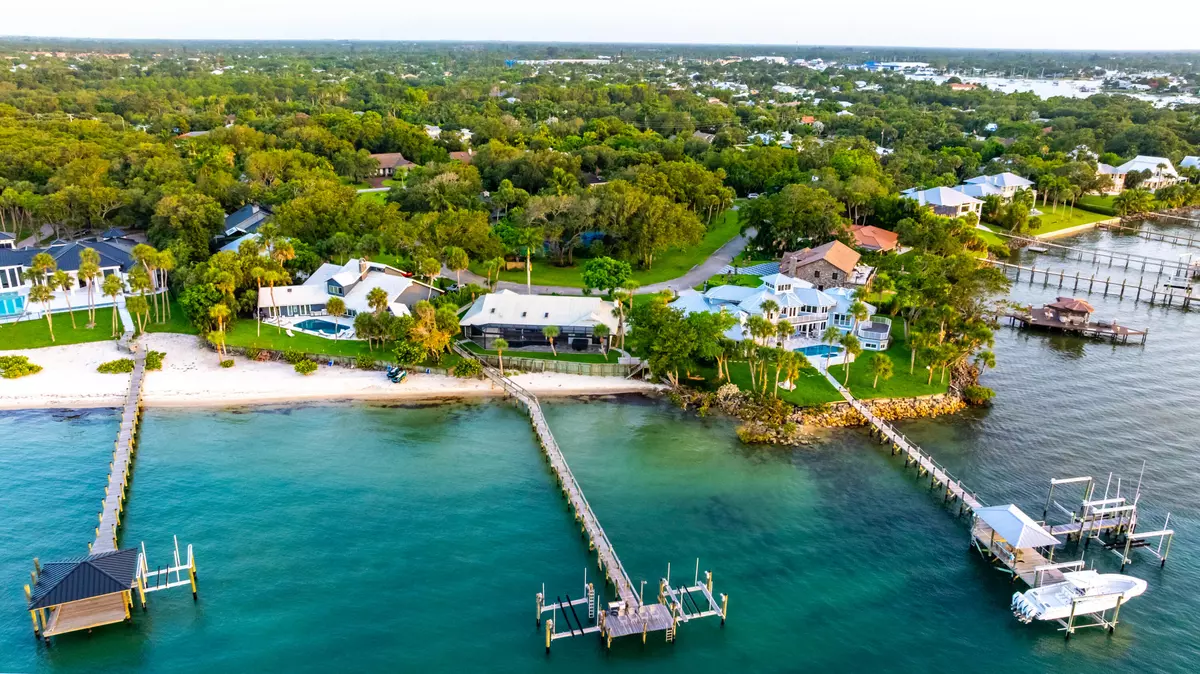 Stuart, FL 34997