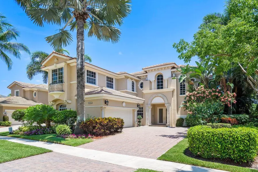 8089 Valhalla DR, Delray Beach, FL 33446
