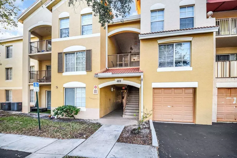 4101 San Marino 303 BLVD 303, West Palm Beach, FL 33409